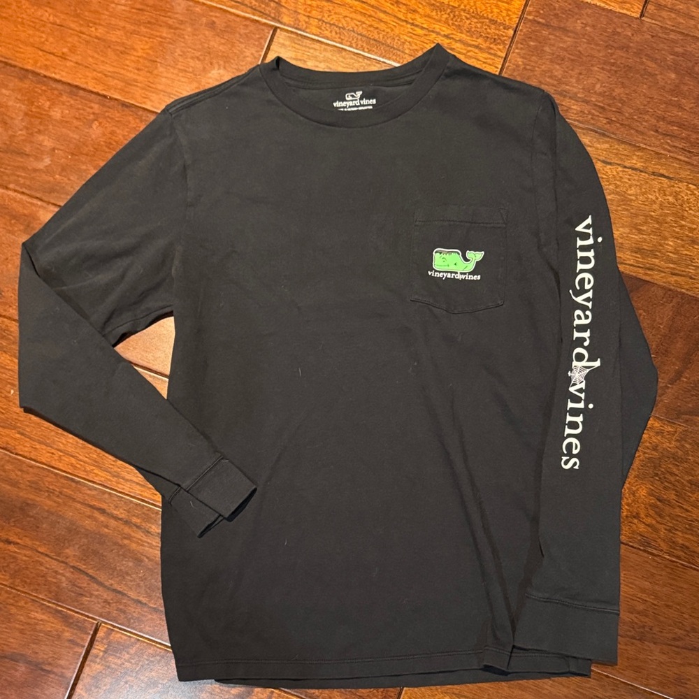 Vineyard Vines Black Long Sleeve Tee Halloween 🎃